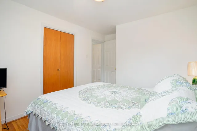 Additional image 18 of 43 Vanderbrent Cres