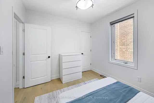 Additional image 27 of 15 Glebeholme Blvd