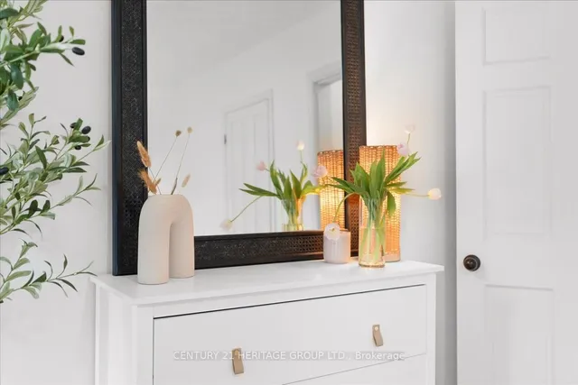 Additional image 33 of 336 Emerald St