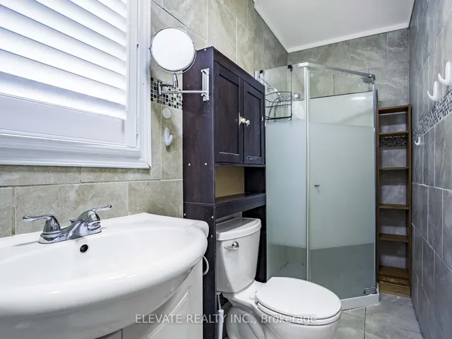 Additional image 25 of 65 Coxwell Ave