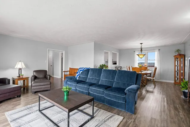 Additional image 9 of 1786 8 Concession