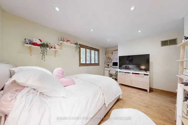 Additional image 25 of 27 Lafferty St