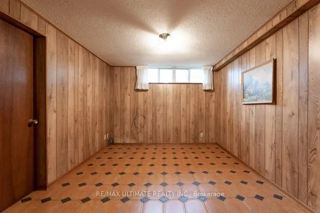 Additional image 32 of 28 Lacey Ave