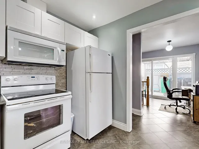 Additional image 13 of 261 Hansen Rd