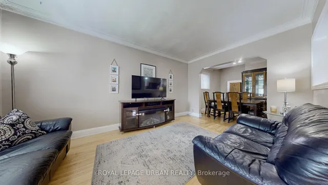 Additional image 7 of 61 Binswood Ave