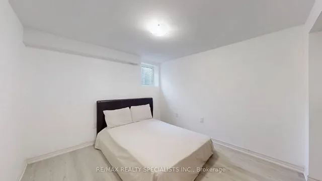 Additional image 9 of 122 Pressed Brick Dr