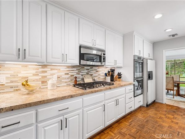 3624 Loadstone Dr, Sherman Oaks, CA 91403