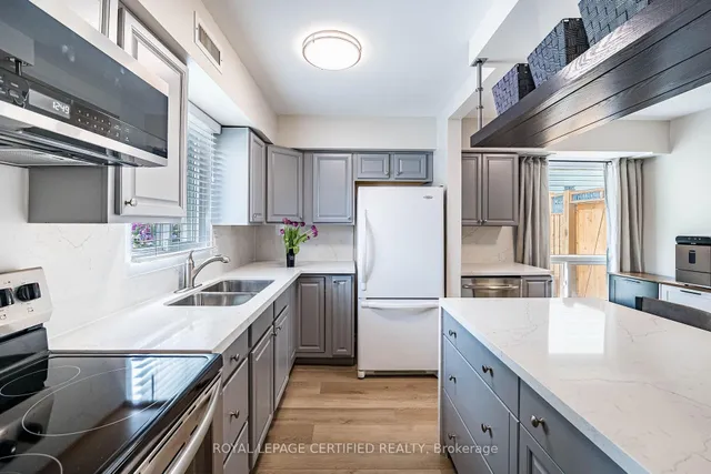 Additional image 9 of 17 Holmcrest Crt