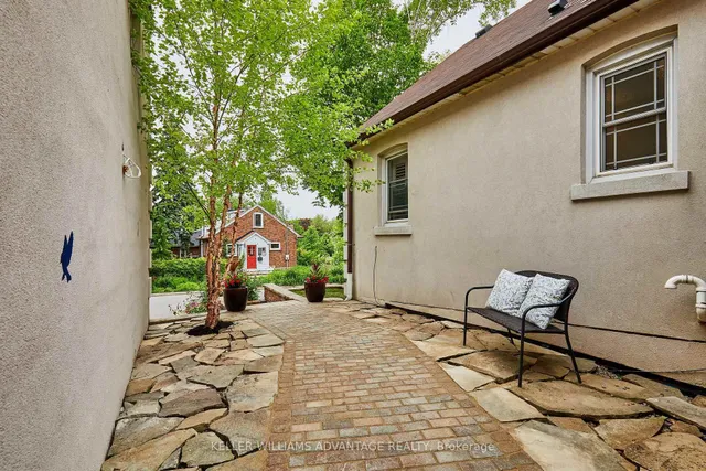 Additional image 43 of 128 Harewood Ave