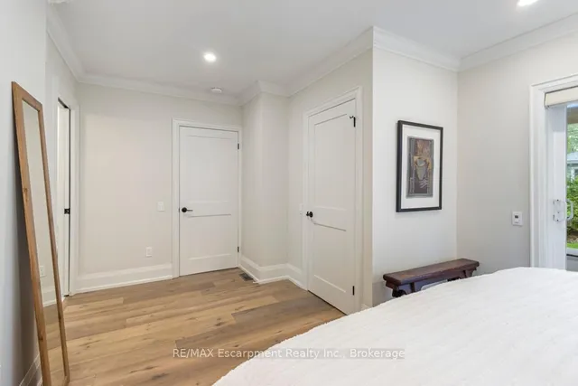 Additional image 30 of 2109 Wellington Ave