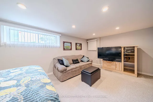 Additional image 24 of 15 Penetang Cres