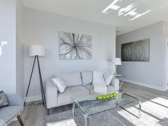 Additional image 18 of 1 Clairtrell Rd Unit 309