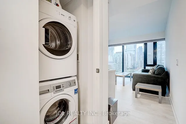 188 Cumberland St Unit 1202