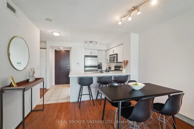 Additional image 9 of 231 Fort York Blvd Unit 615