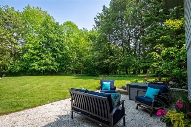 Additional image 46 of 6 Kew Crt