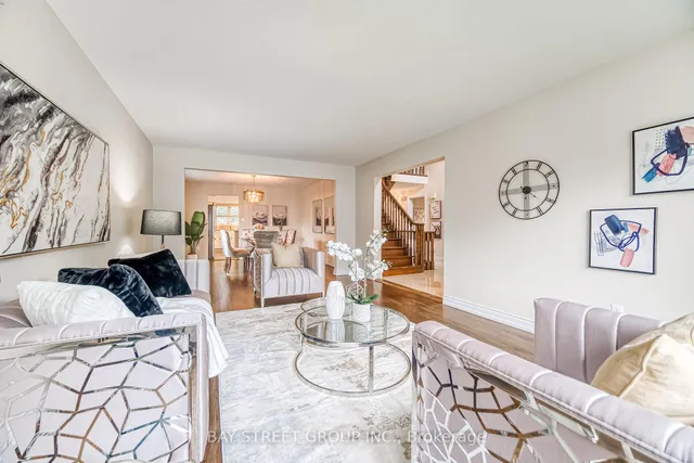 Additional image 7 of 627 Conacher Dr