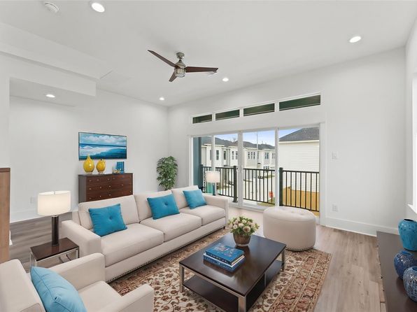 1935 Knoll Square Dr, Houston, TX 77080