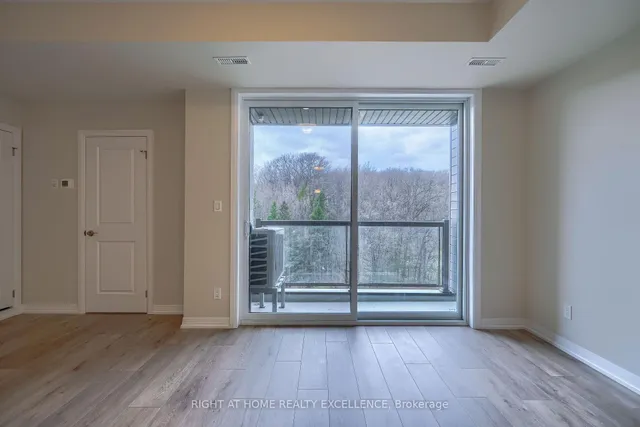 Additional image 14 of 261 Woodbine Ave Unit 28