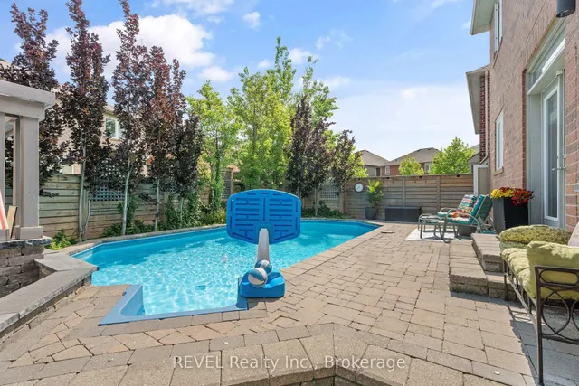 Additional image 39 of 401 Schreyer Cres