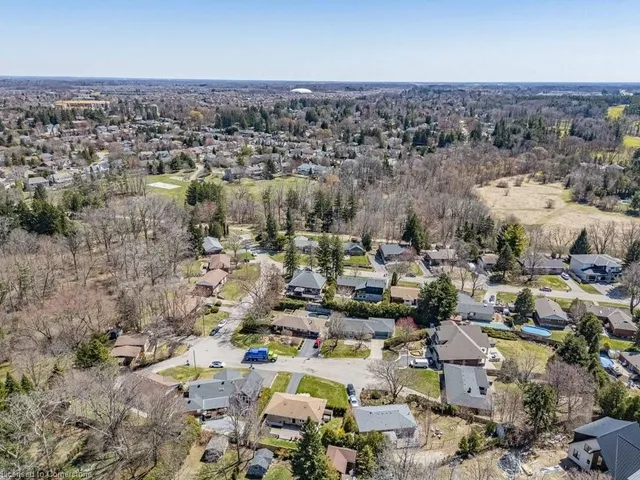 Additional image 31 of 77 Hill Crest