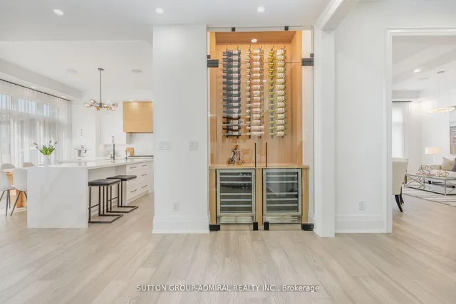 Additional image 9 of 125 Regina Ave