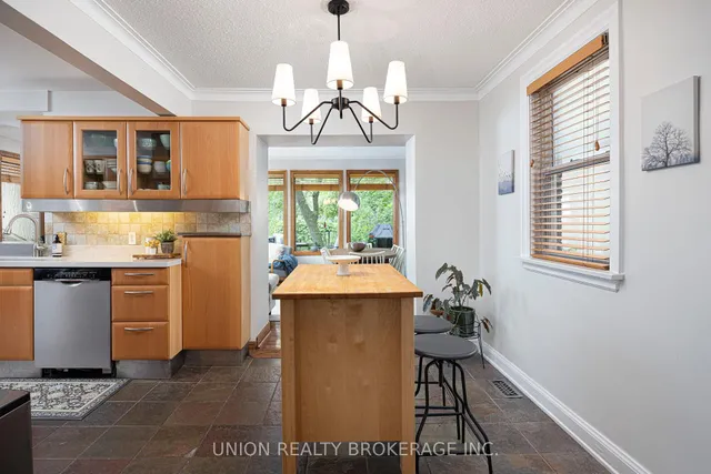 Additional image 7 of 120 Scarboro Cres