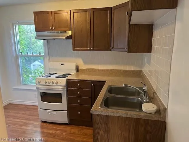 Additional image 5 of 37 Dundas St