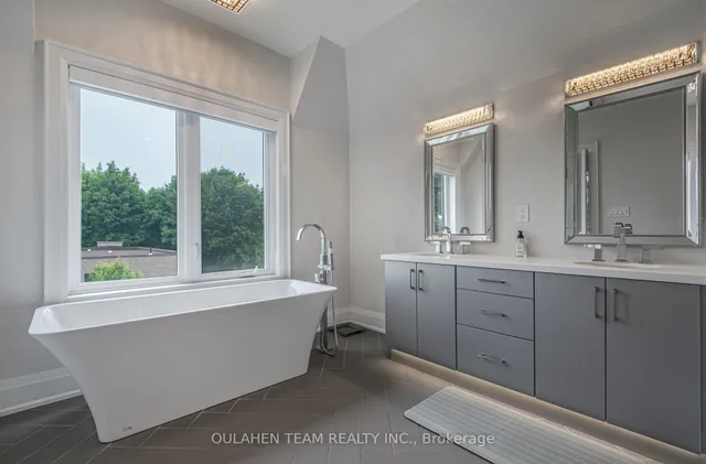 Additional image 27 of 157 Florence Ave