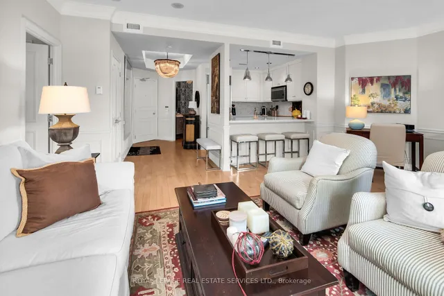 Additional image 18 of 38 Avenue Rd Unit 504