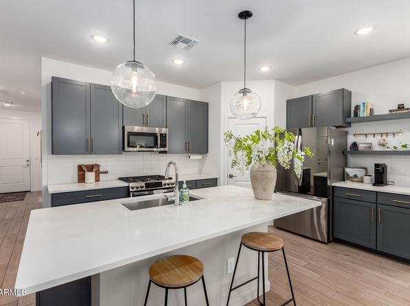 3053 W Straight Arrow Ln, Phoenix, AZ 85083