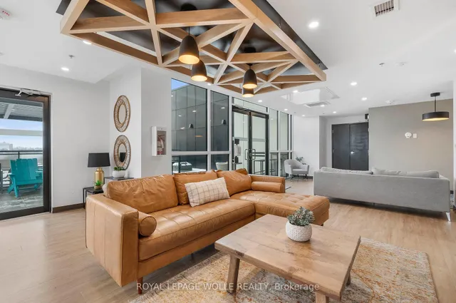 Additional image 27 of 60 Charles St Unit 2405