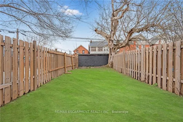 Additional image 22 of 26 Madison Ave