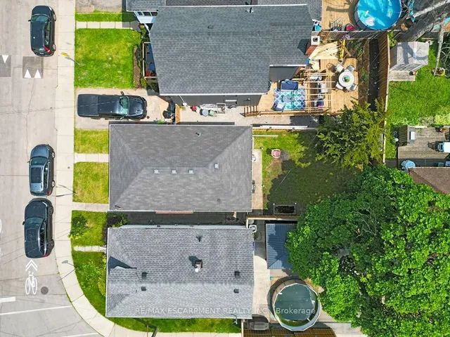 Additional image 24 of 4 Frederick Ave