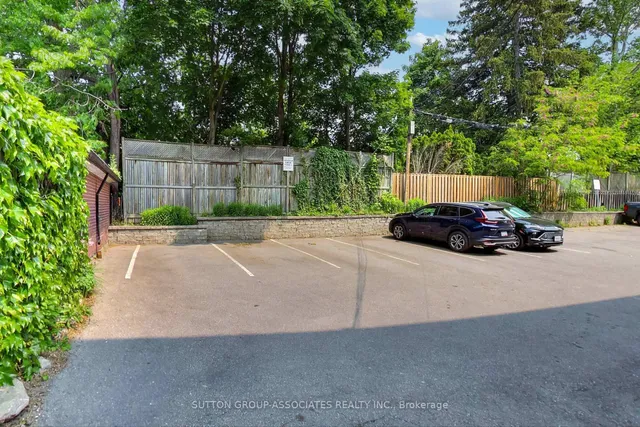 Additional image 26 of 1733 Bathurst St Unit 1A