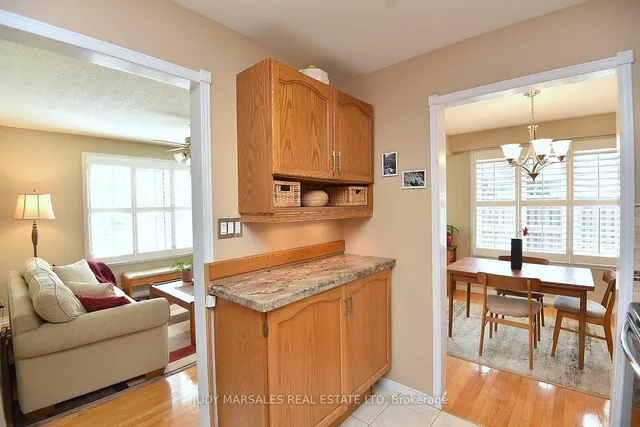 Additional image 16 of 644 Upper Paradise Rd Unit 20