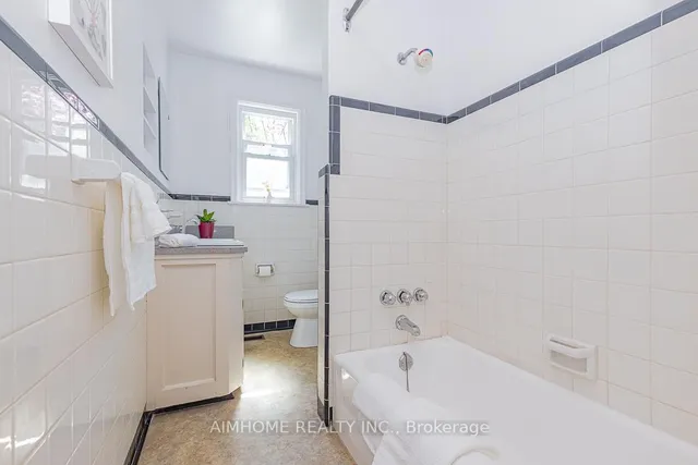 Additional image 21 of 12 Canham Cres