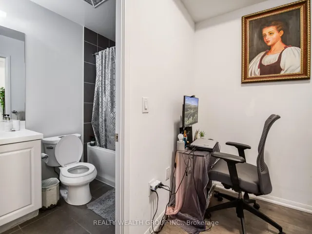 Additional image 18 of 3091 Dufferin St Unit 610