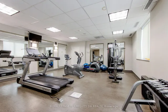 Additional image 31 of 2 Clairtrell Rd Unit 208