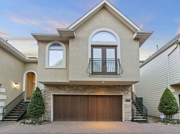 5222 Washington Ave, Houston, TX 77007