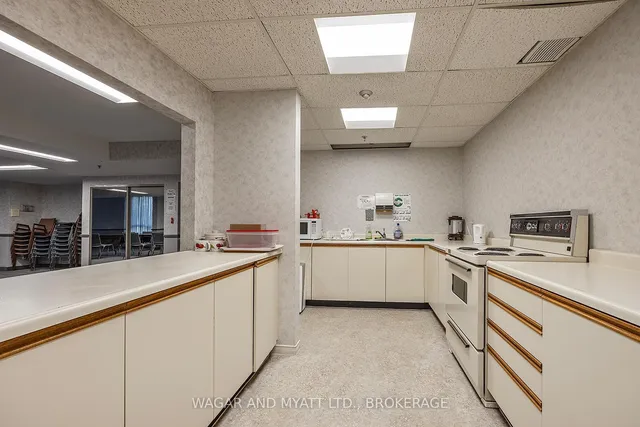 Additional image 10 of 14 GREENVIEW Dr Unit 607