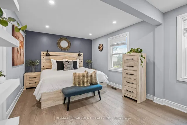 Additional image 18 of 342 East 15th St