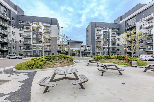 Additional image 4 of 102 Grovewood Common Unit 121