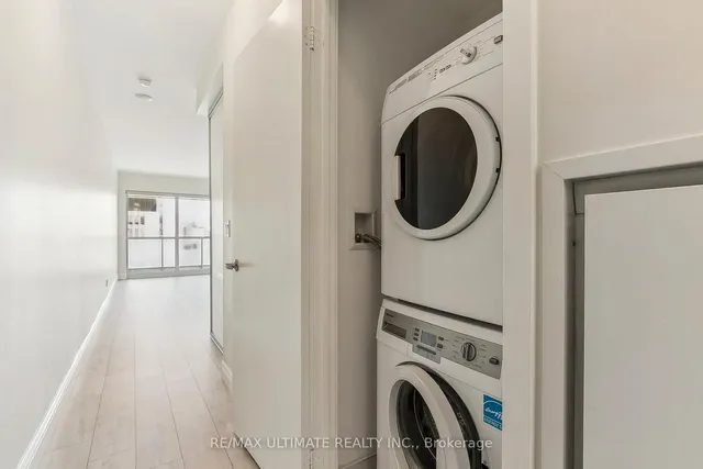 Additional image 8 of 210 Simcoe St Unit 611