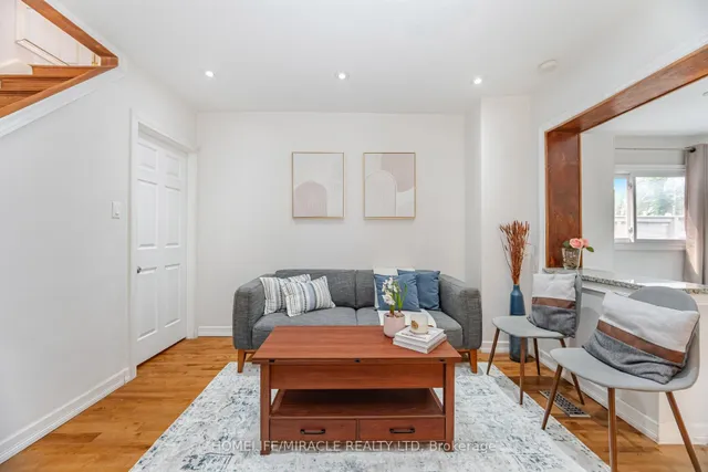 Additional image 10 of 20 Royal St