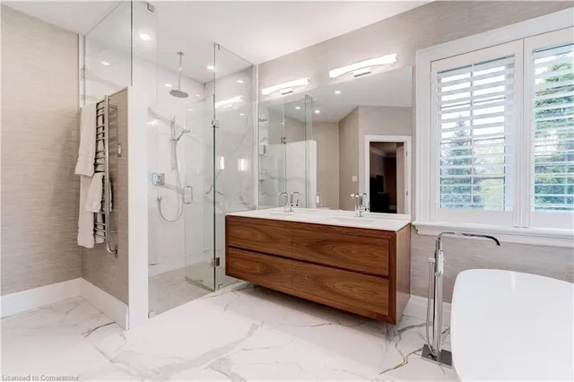 Additional image 31 of 290 Shoreacres Rd