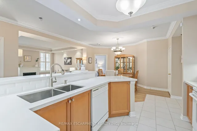 Additional image 12 of 3351 Cawthra Rd Unit 116