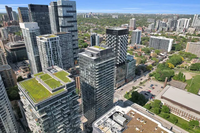 Additional image 22 of 47 Mutual St Unit 3104