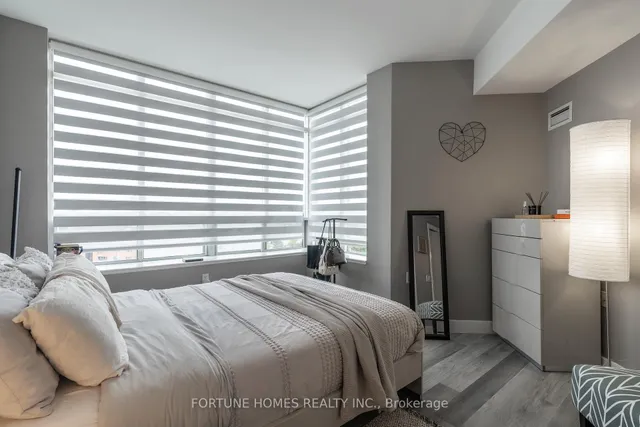 Additional image 21 of 650 Lawrence Ave Unit 816