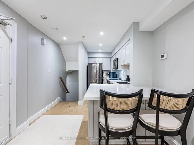 Additional image 12 of 217 St George St Unit 8