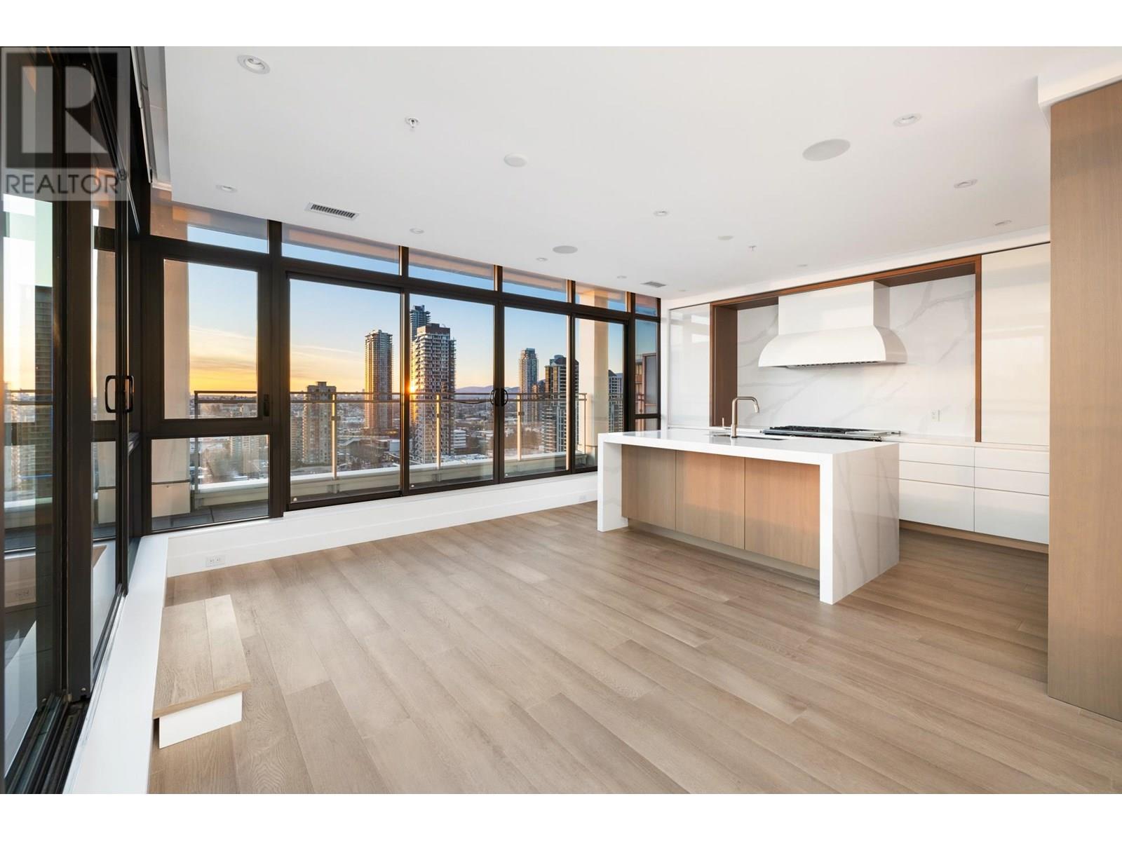 2202 4488 JUNEAU STREET|Burnaby, British Columbia V5C0M4